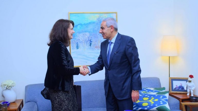 وزير الصناعة