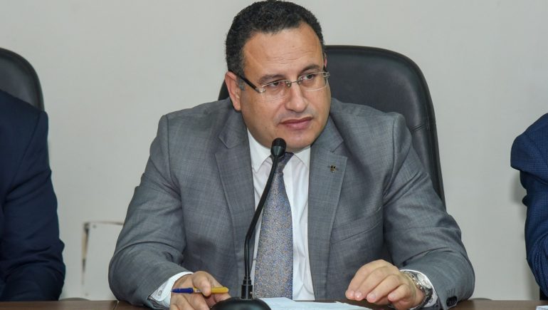 عبد العزيز قنصوة .. محافظ الاسكندرية
