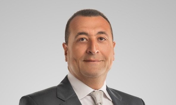 عمرو ابو العزم