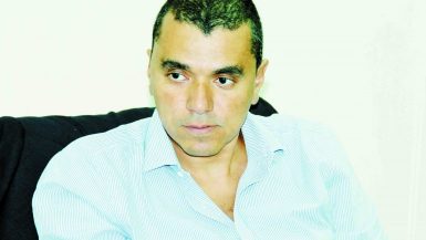على والى