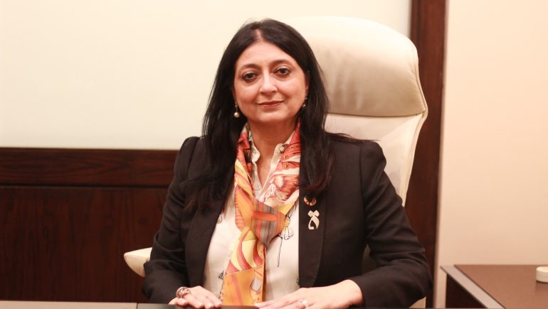 غادة حمودة ؛ شركة القلعة