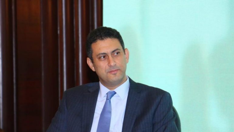 أيمن إسماعيل مدير برنامج حاضنة الجامعة الأمريكية