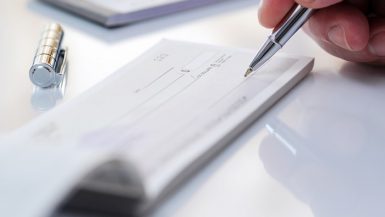 فتح حساب بنكى ؛ البنوك ؛ الشيك