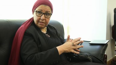 منى زوبع