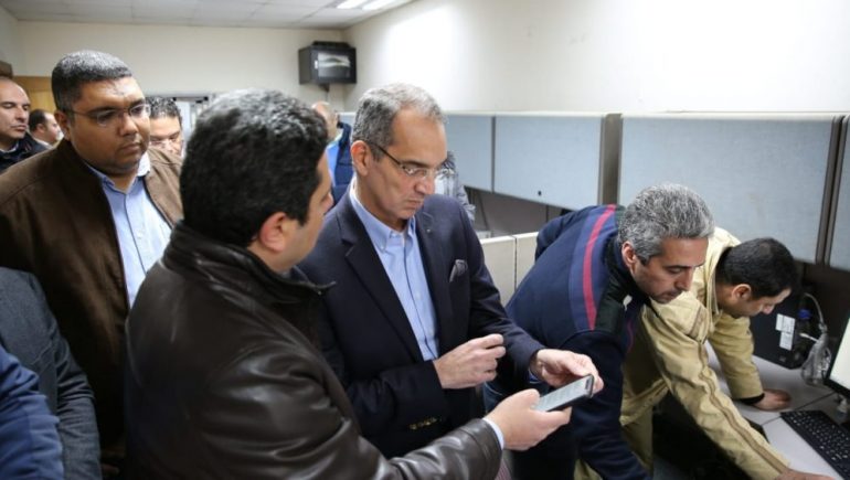 عمرو طلعت وزير الاتصالات