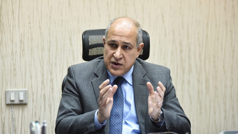 عمرو إسماعيل رئيس هيئة الموانئ البرية والجافة
