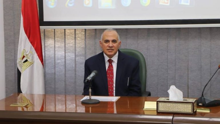 محمد عبد العاطى وزير الموارد المائية والرى