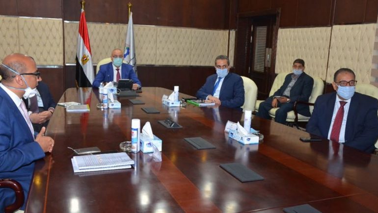 وزير الإسكان