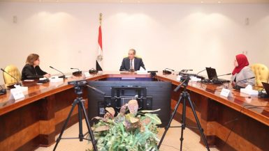 عمرو طلعت وزير الاتصالات