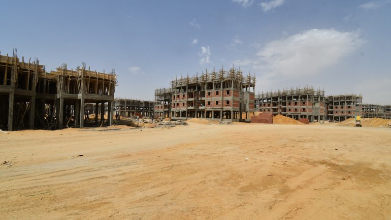 الإسكان ؛ الأراضى ؛ أراضى