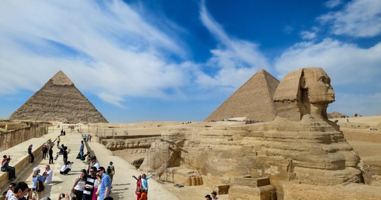 السياحة ؛ الآثار ؛ الأهرامات
