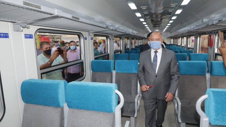 وزير النقل كامل الوزير