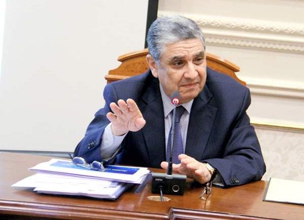 وزير الكهرباء محمد شاكر