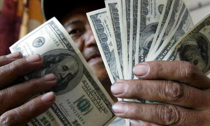 تحويلات المهاجرين المكسيكيين ؛ الدولار