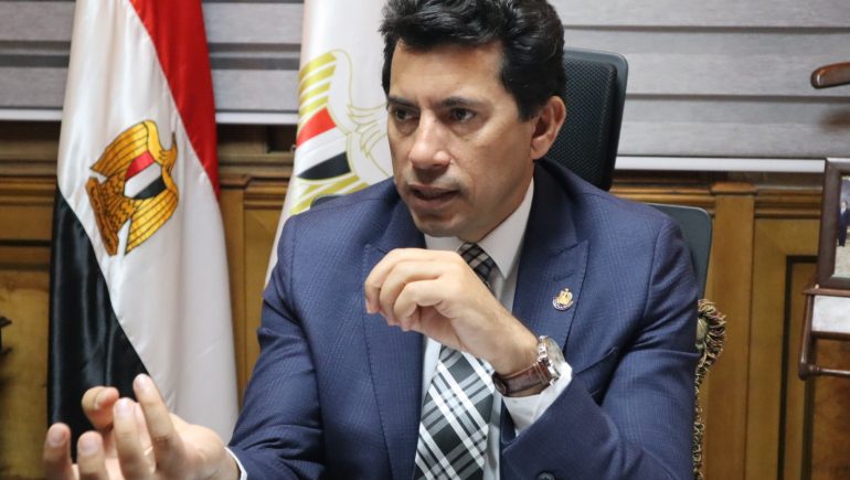أشرف صبحى وزير الشباب والرياضة