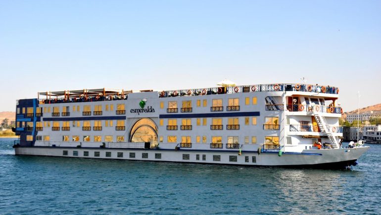 النايل كروز