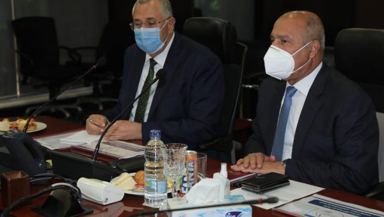 وزير النقل كامل الوزير و السيد القصير وزير الزراعة واستصلاح الأراضي
