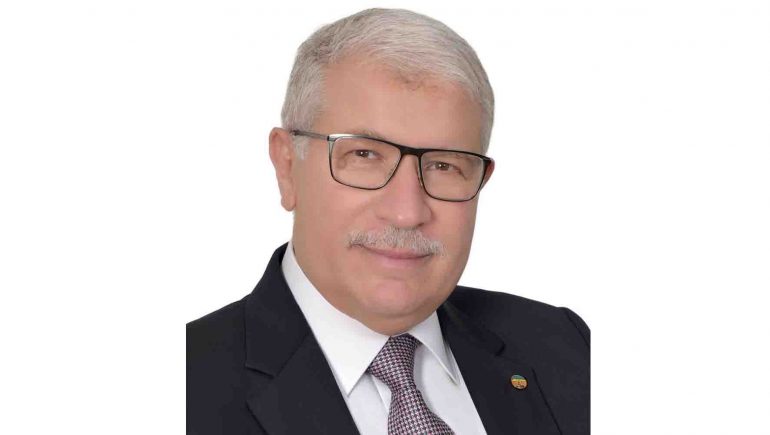 سيد فاروق ؛ المقاولون العرب