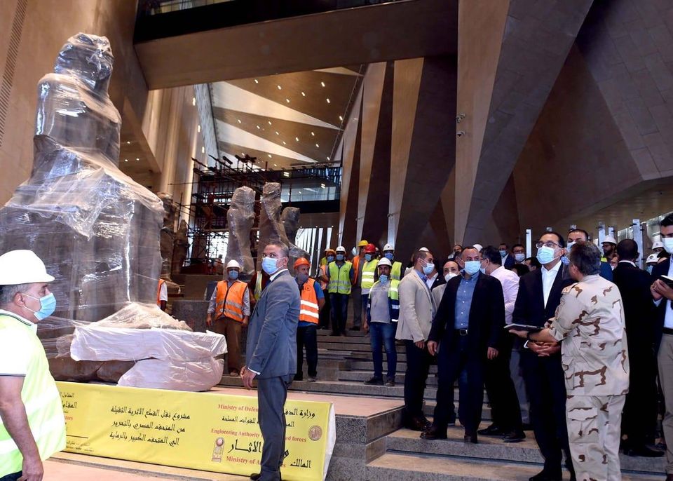 مصطفى مدبولى رئيس مجلس الوزراء يتفقد المتحف المصرى الكبير