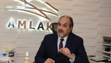 أيمن عبد الحميد الرئيس التنفيذى لشركة أملاك للتمويل