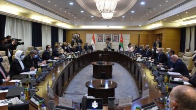 رئيسا الوزراء: توجيهات من الرئيس السيسى بدعم العلاقات الثنائية بين مصر والأردن