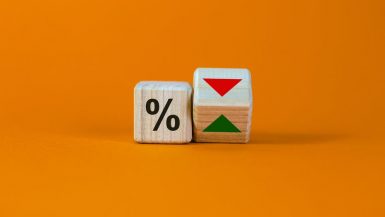 الاقتصاد ؛ أسعار الفائدة