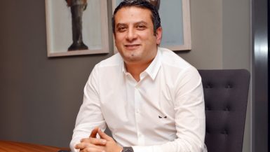 هيثم عبد العظيم الرئيس التنفيذى شركة أورا للتطوير العقارى