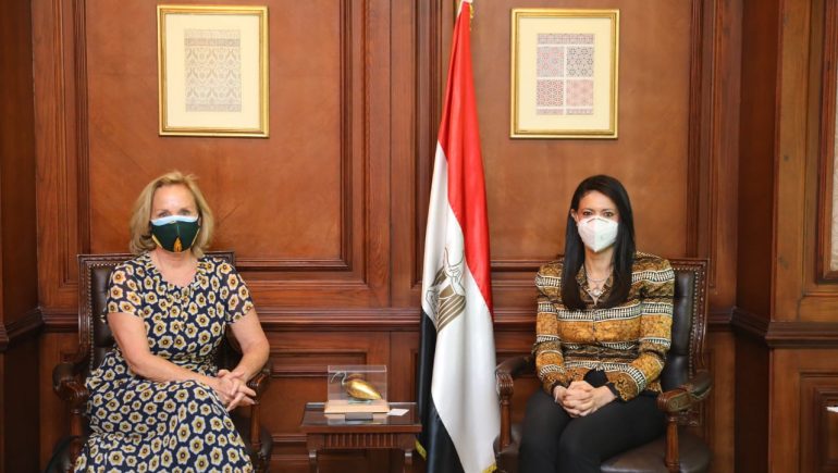 مصر تتعاون مع "الأمريكية للتنمية" بمشروعات مكافحة التغيرات المناخية ومعالجة تداعيات "كورونا"