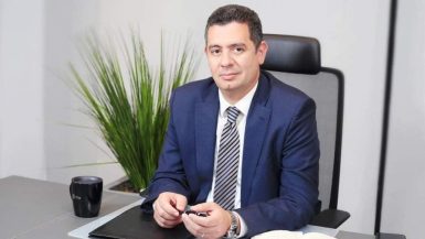 محمد الطاهر الرئيس التنفيذى للشركة السعودية المصرية للتعمير
