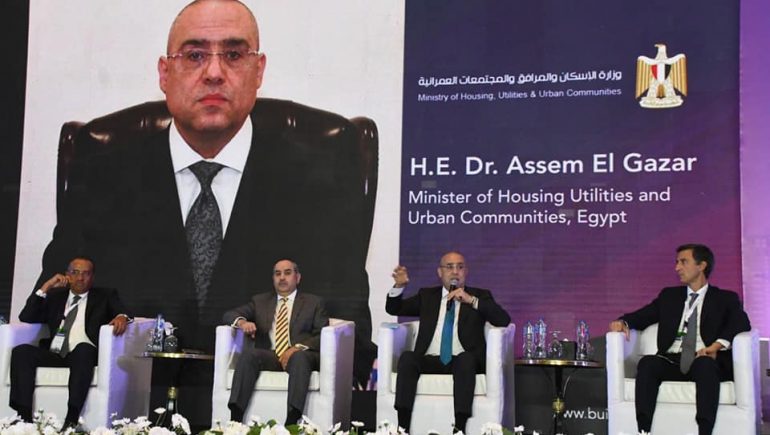 وزير الإسكان: العاصمة الإدارية الجديدة هى البداية لتنمية سيناء