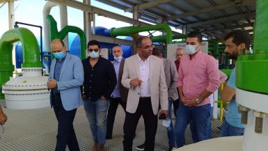 نائب وزير الإسكان يتفقد مشروعات مرافق المياه والصرف ومحطتي التحلية بـ"العلمين الجديدة"