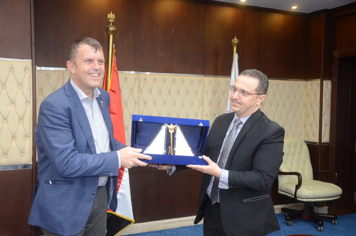 The Deputy Minister of Housing discusses cooperation mechanisms with the “Champion of Climate Action in the United Kingdom” 2 1633941227 705 100521 3 1633941227 705 100521 3 The Deputy Minister of Housing discusses cooperation mechanisms with the “Champion of Climate Action in the United Kingdom”