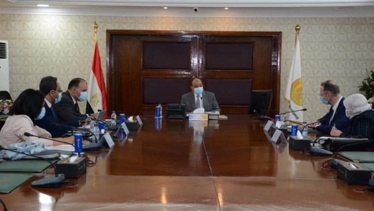 وزير التنمية المحلية يتابع مع برنامج الأمم المتحدة الإنمائى مجالات التعاون المشتركة